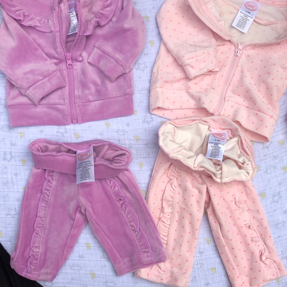 Sweatsuit bundle - Picture 3 of 3